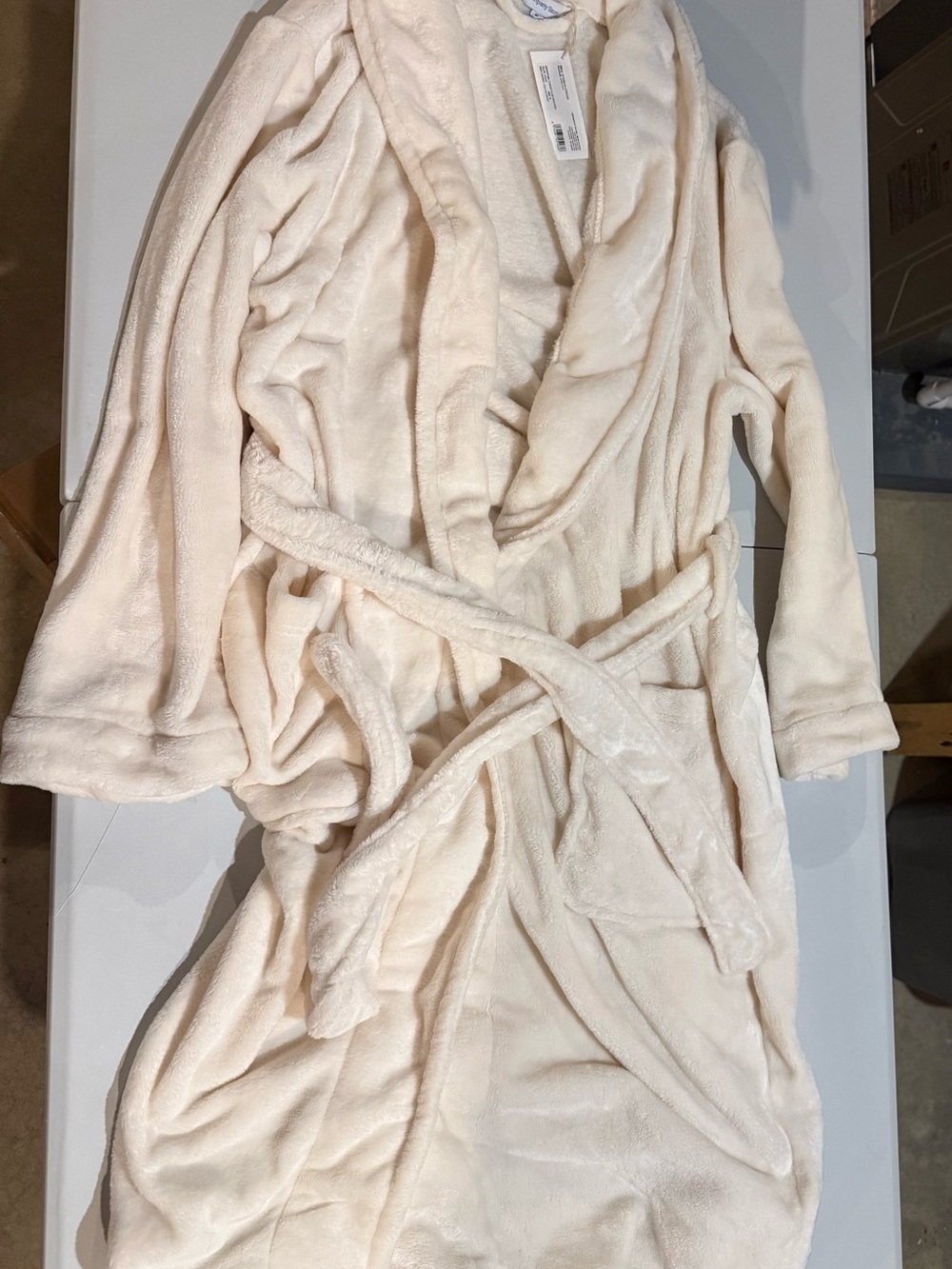 The Company Store men’s plush robe size medium